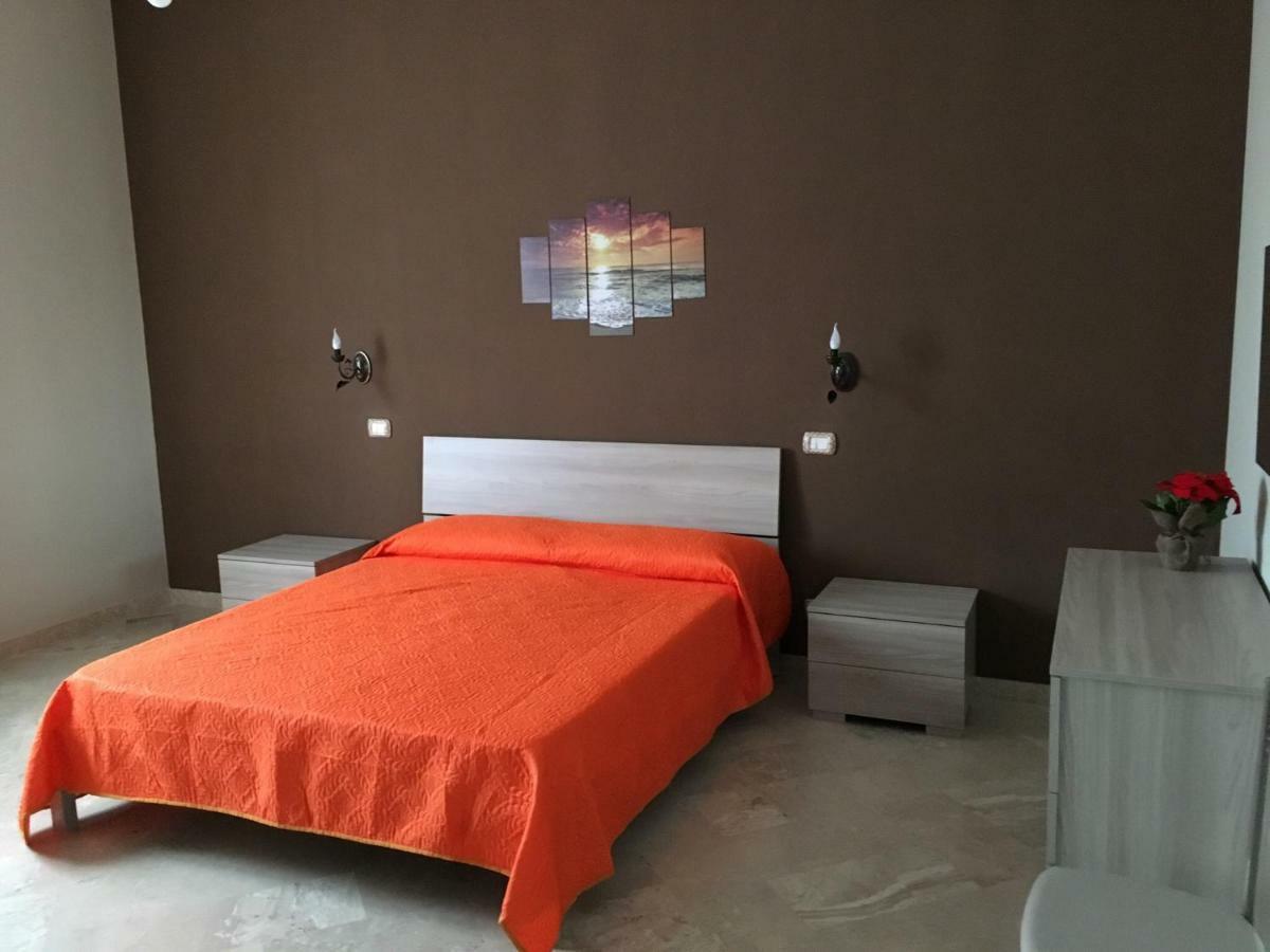 Zerosalento Casa Vacanze มอนเตโรนิดิเลชเช ภายนอก รูปภาพ